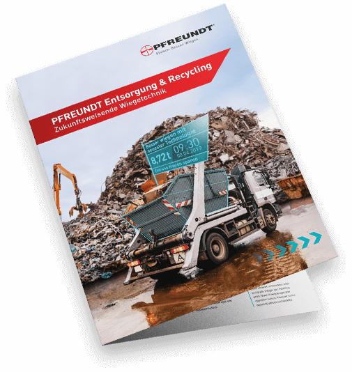 Broschüre von Pfreundt über Entsorgung & Recycling mit mobilen Wiegesystemen, zeigt LKW vor Schrotthaufen.